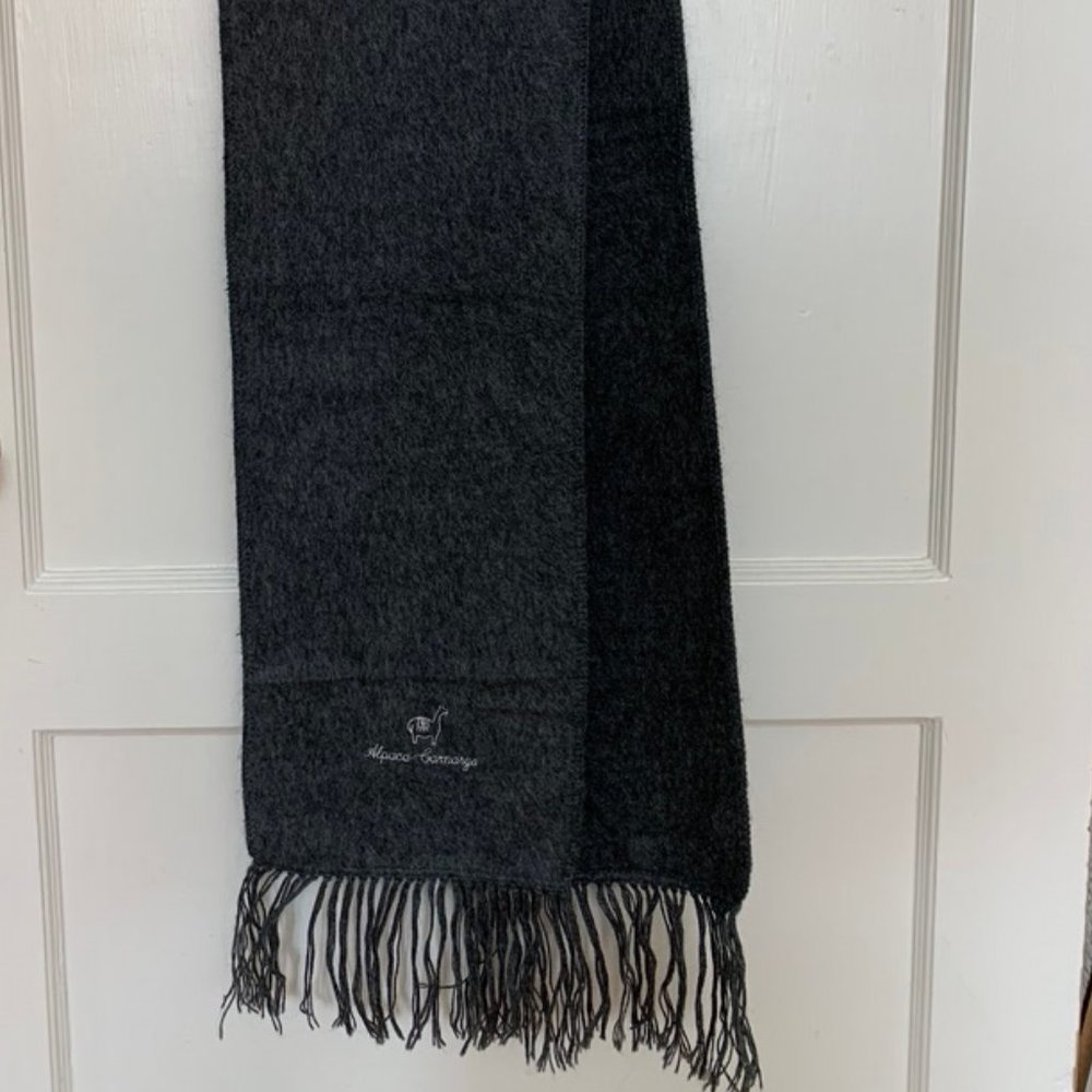 Authentic Alpaca Gray Scarf from Ecuador